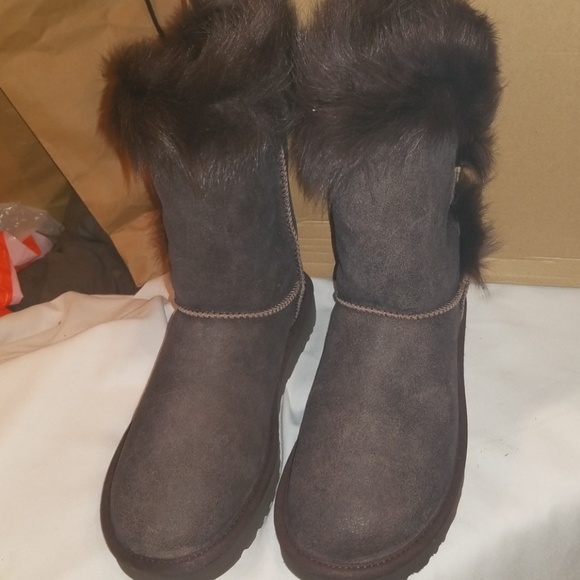 Ugg boots - Picture 2 of 8